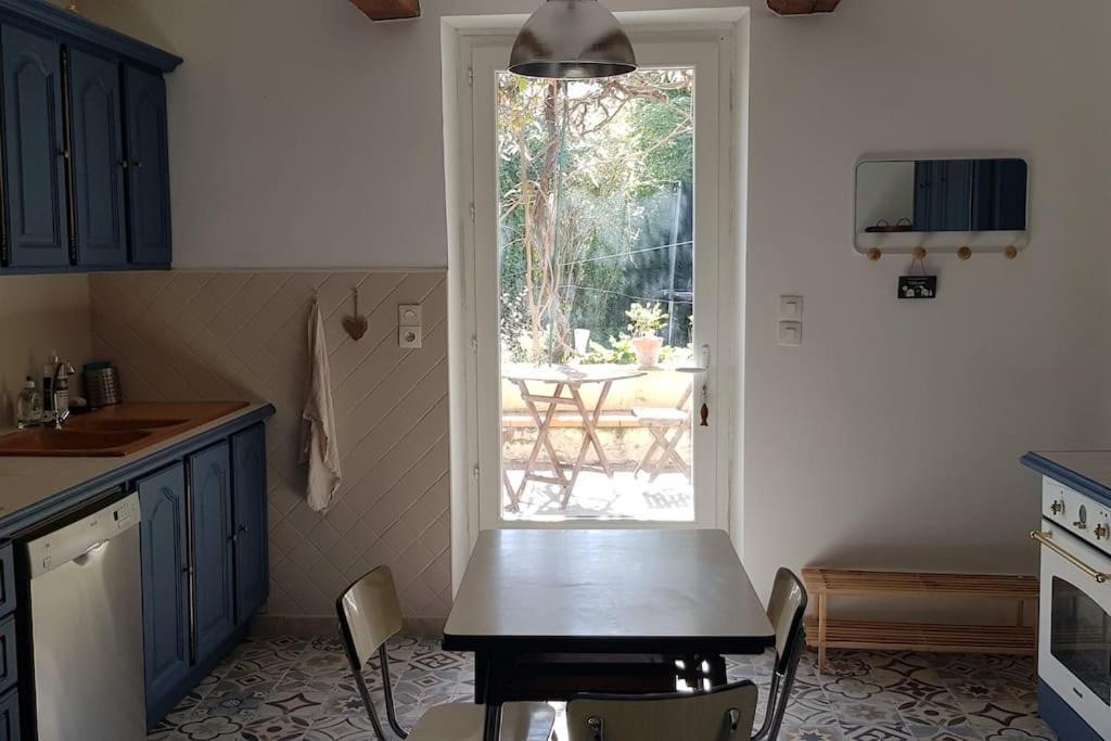 Location Appartement Dans Mas Provencal 몽투 외부 사진
